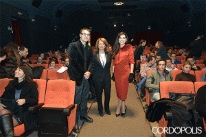 El director de la Filmoteca, Pablo García Casado, la delegada de Educación (en el centro) y la actriz Susana Córdoba. | TONI BLANCO